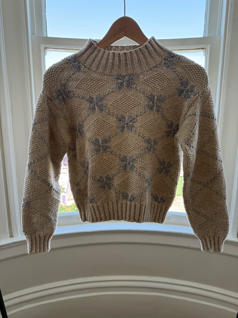 Liz Claiborne Beige Knit Sweater with Subtle Gray Pattern Vintage 90s